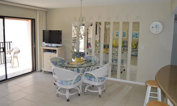 Cove II 633F 2 Bedroom Condo by Midnight Cove II