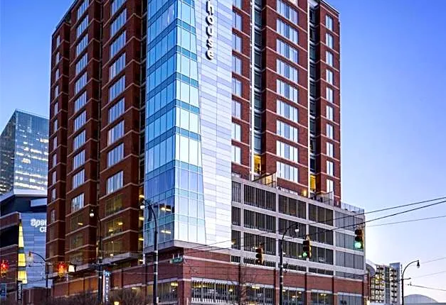 Hyatt House Charlotte Center City