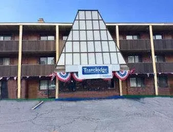 Travelodge By Wyndham Manhasset