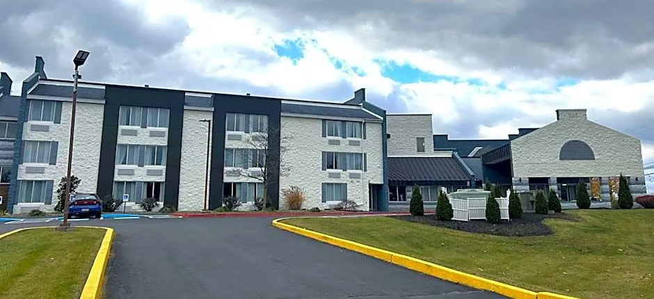 Days Inn by Wyndham Carlisle South