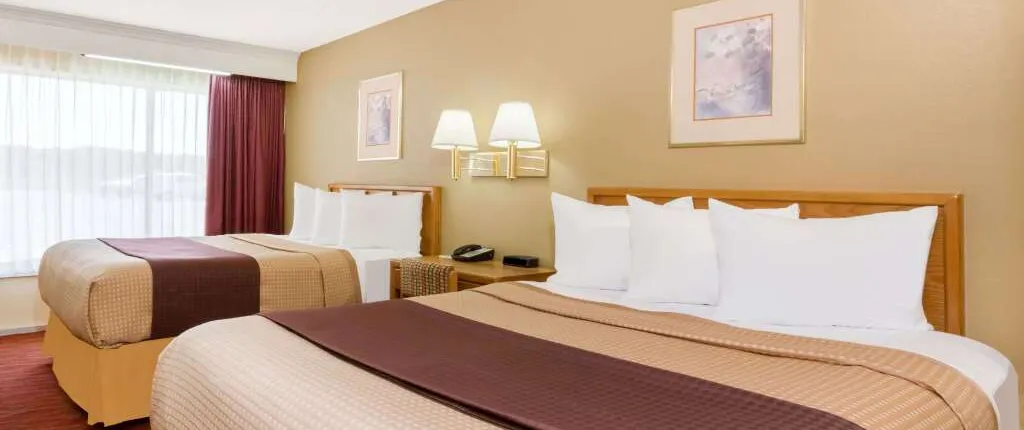 Days Inn by Wyndham Staunton