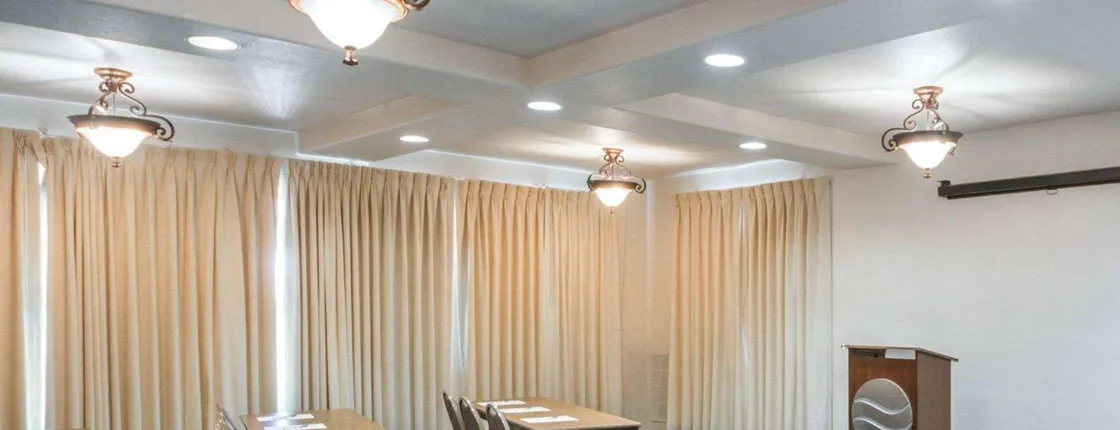 QUALITY INN TULSA-DOWNTOWN WEST