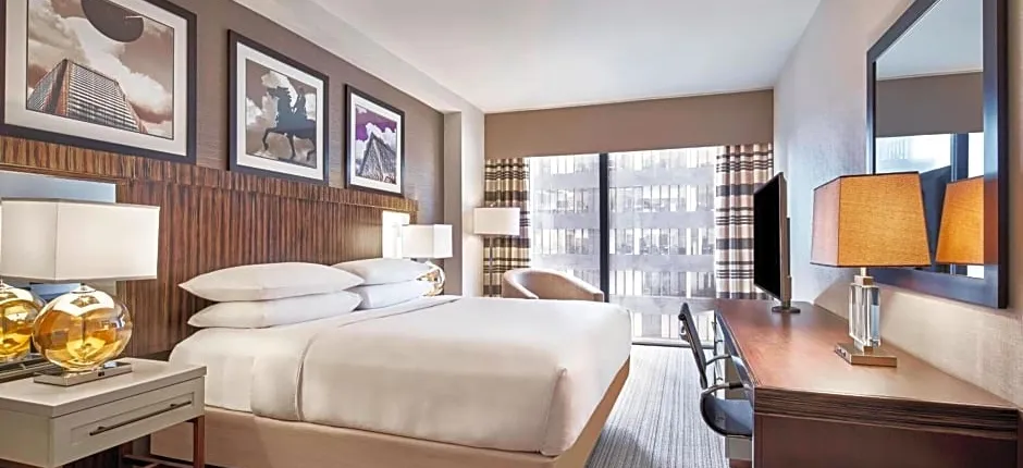 Sonesta Hotel Baltimore Inner Harbor