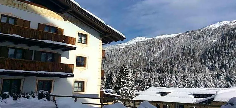 Hotel Perla***