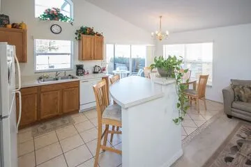 3 Bed 2 Bath in Golf Resort With Private Pool! 3 Bedroom Home by RedAwning