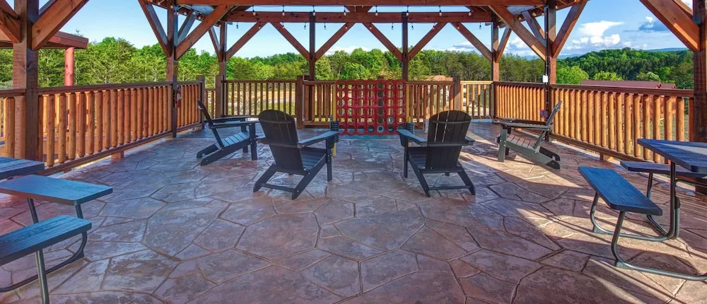 Serenity Mountain Pool Lodge