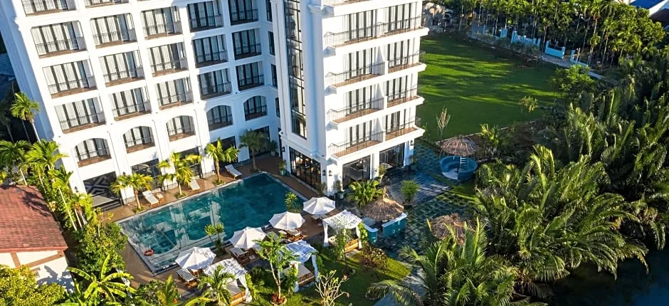 Shining Riverside Hoi An Boutique & Spa