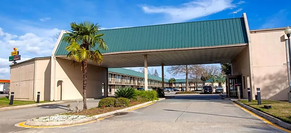 OYO Hotel Port Allen LA I-10 West