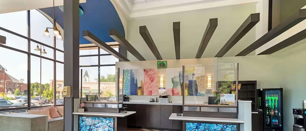 Best Western Plus Landmark Inn