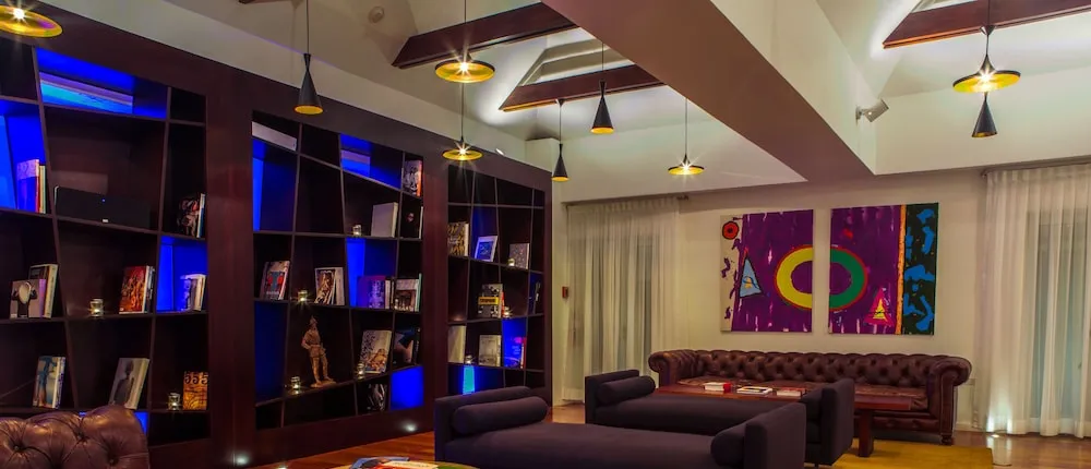 Trident Hotel
