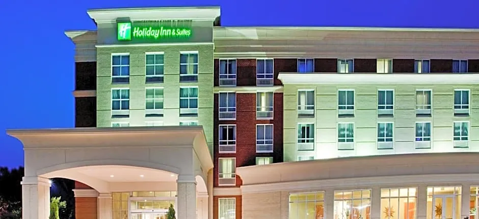 Holiday Inn Hotel & Suites Gateway By IHG