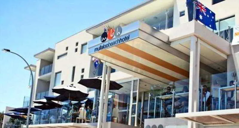 Mullaloo Beach Hotel