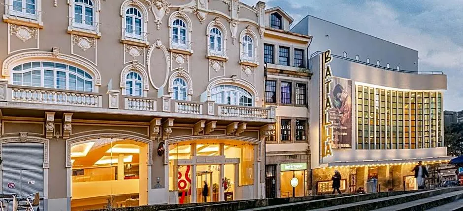 Moov Hotel Porto Centro