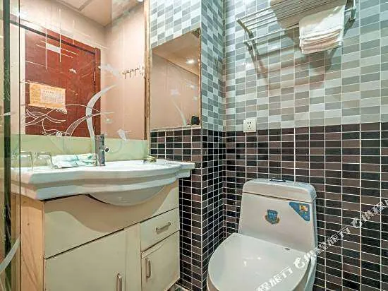 Yiheju Hotel (Shanghai West Railway Station Caoyang Road Branch)