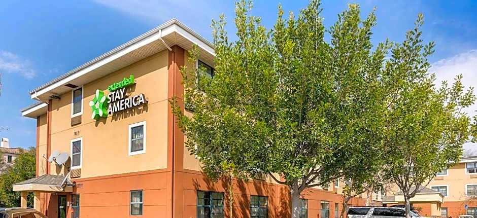 Extended Stay America Suites - Santa Barbara - Calle Real