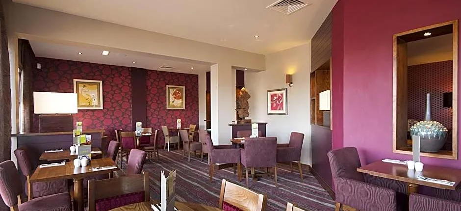 Premier Inn Edinburgh Park (Airport)