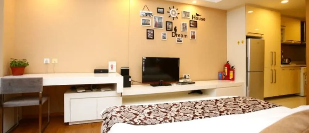 F&H Hotel (Apartment)