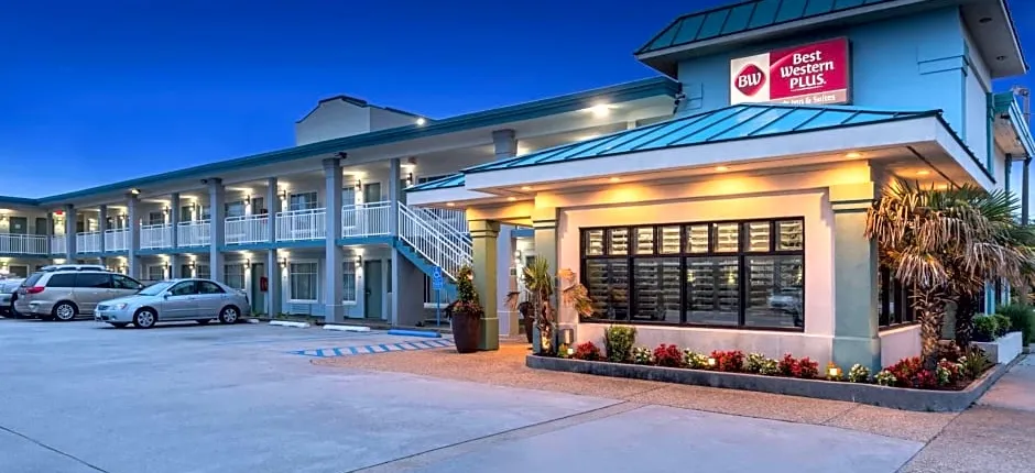 Best Western Plus Holiday Sands Inn & Suites