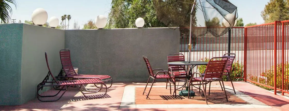 Americas Best Value Inn and Suites Bakersfield Central