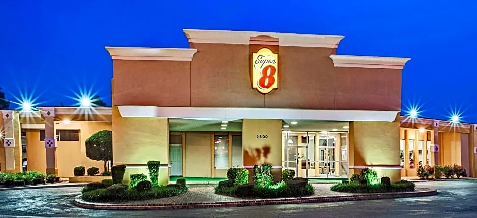 Super 8 by Wyndham Norman