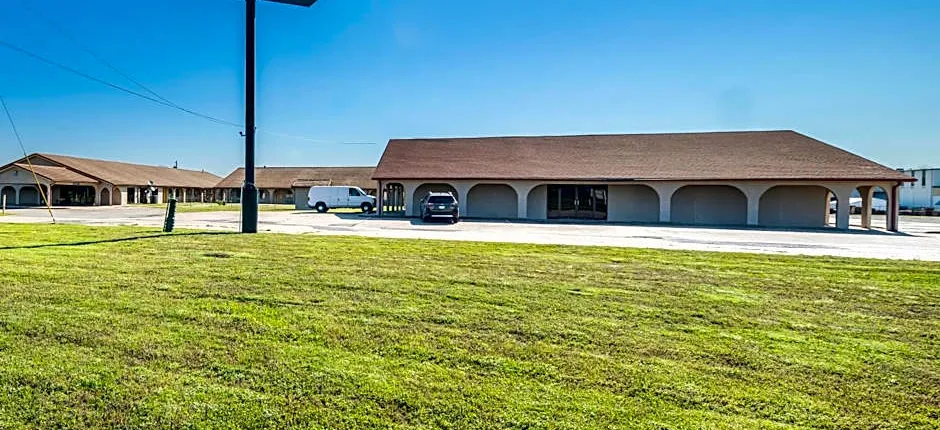 America's Best Value Inn Bonham