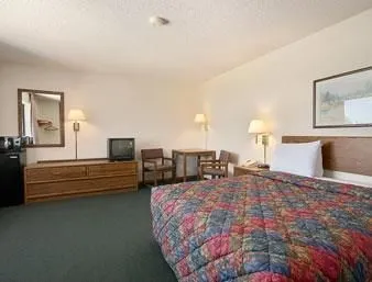 Super 8 Anamosa IA