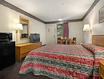 Days Inn Fort Wayne