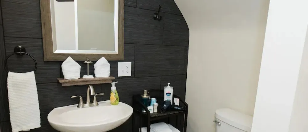 The Little Italy of Niagara Falls Bed & Breakfast