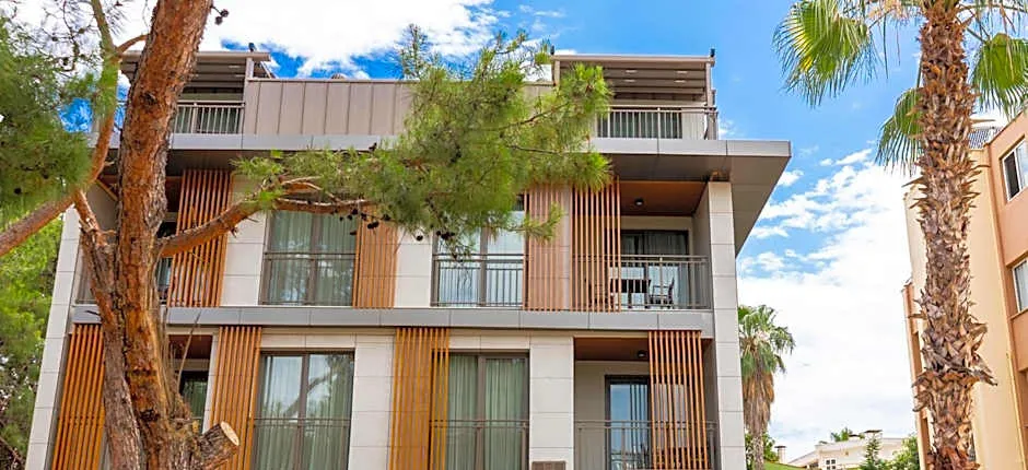 Bomo Suites