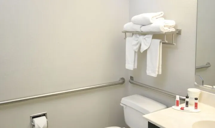 Days Inn & Suites by Wyndham Airport Albuquerque