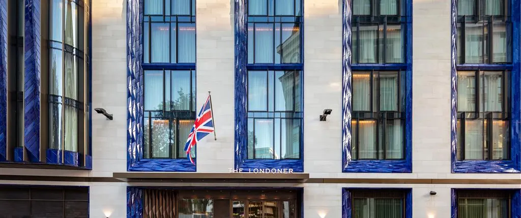 The Londoner Phr Legend Hotel