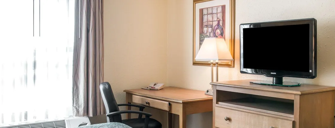Quality Inn & Suites Monroe Area