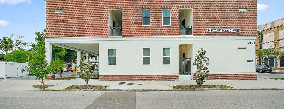 Old West Lofts Down Town Tampa