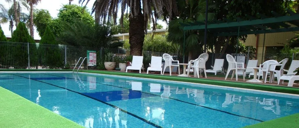Elkira Court Motel