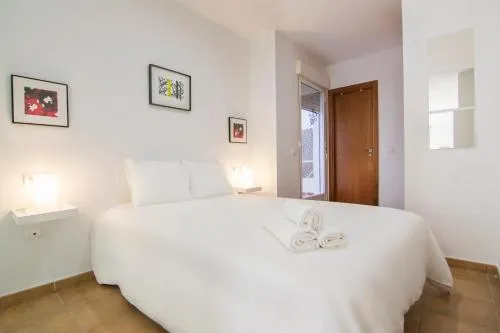 VLC Malvarrosa Flats
