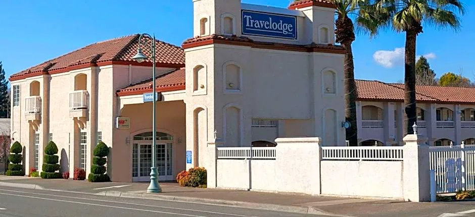 Travelodge by Wyndham Redding CA