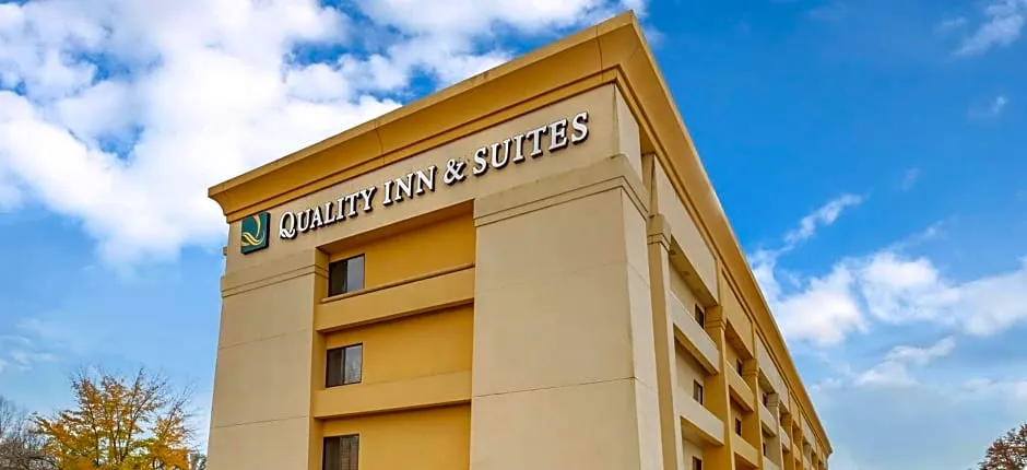 Quality Inn & Suites Raleigh Durham Airport