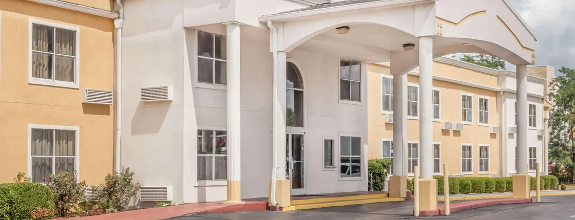 Super 8 by Wyndham Athens