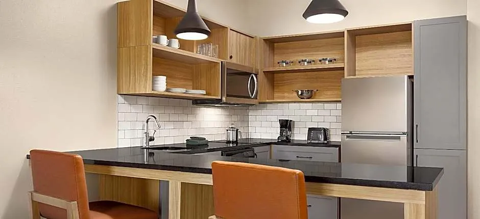 Candlewood Suites Dothan, an IHG Hotel