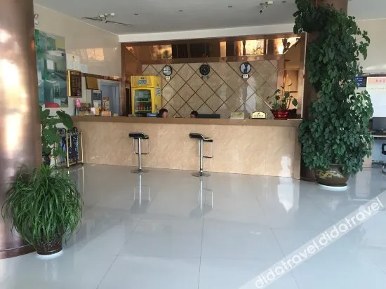 Lizun Select Hotel (Hebi Liyang Road Branch)