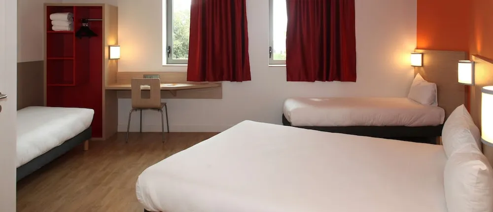 B&B HOTEL Laval Ouest