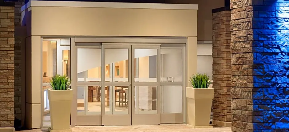 Holiday Inn Express & Suites Cincinnati South - Wilder By IHG