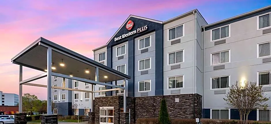 Best Western Plus Nashville Airport Hotel