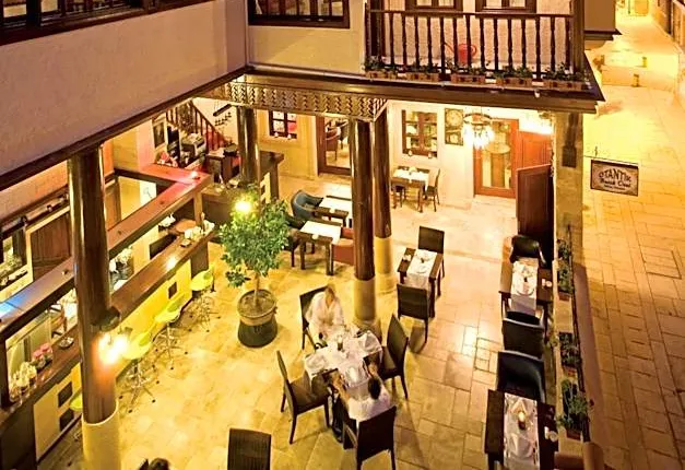 Cicerone Lodge Hotel