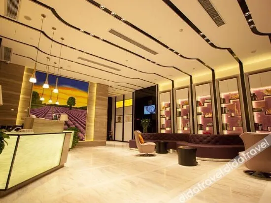 Lavande Hotels (Beijing Xueyuan Road Liudaokou Metro Station)