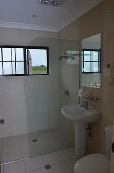 Broken View Estate