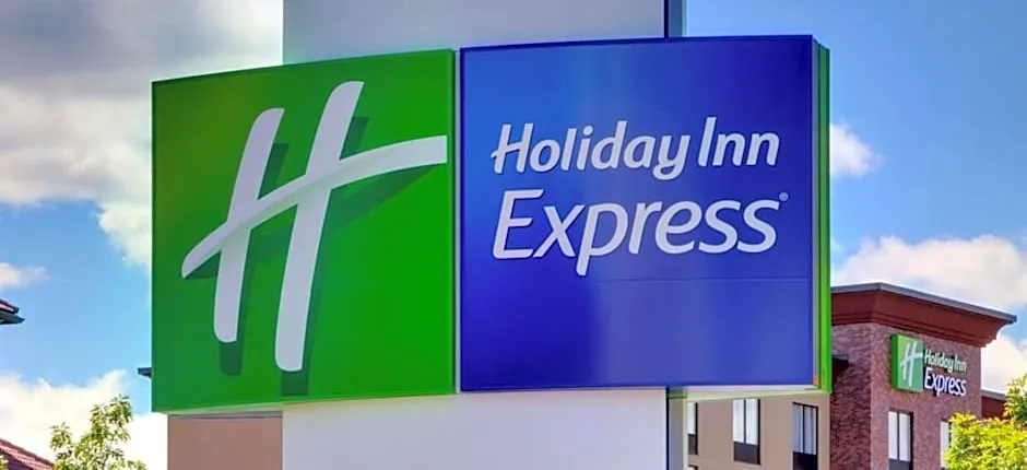 Holiday Inn Express & Suites Chicago - Matteson, an IHG Hotel