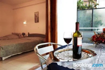 Angelo Apartments