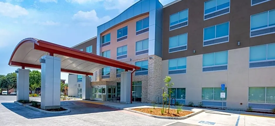 Holiday Inn Express And Suites Chico By IHG
