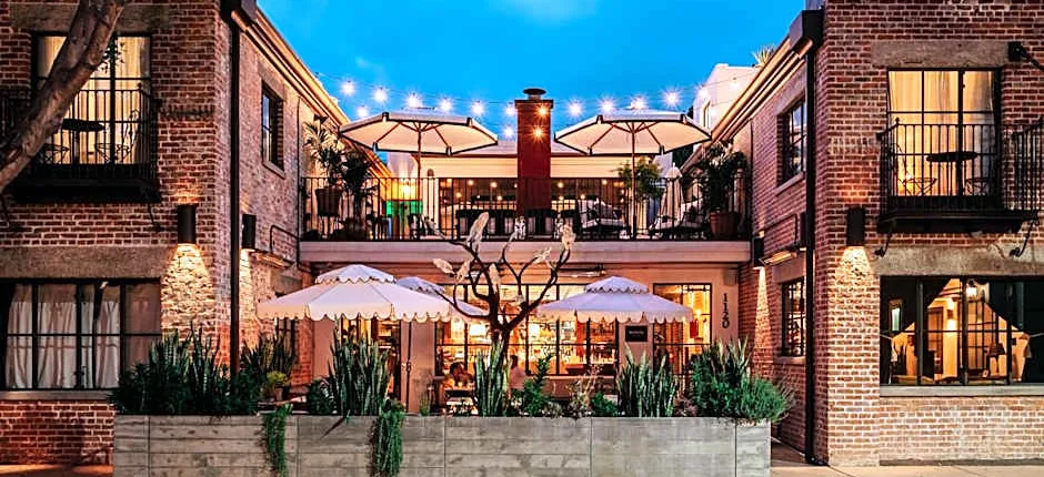 Granada Hotel & Bistro